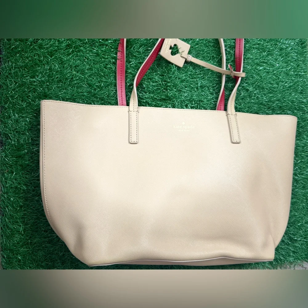 Kate Spade‎ Beige Handbag